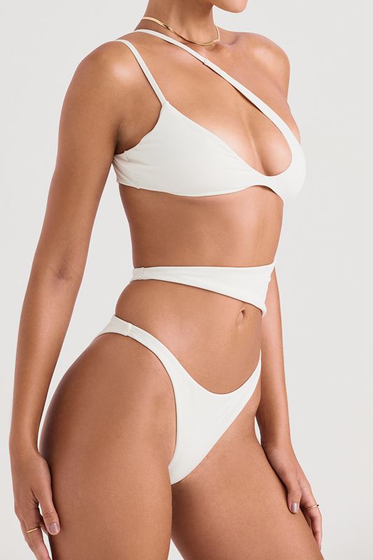 Swimsuit House Of Cb Asymmetric Cutout Blancas | MXZ-526041